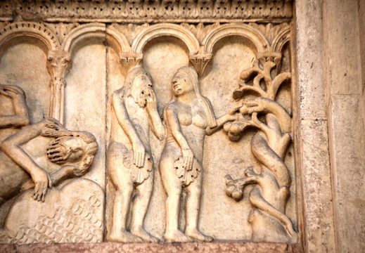 Relief,  Duomo di Modena